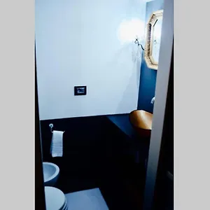 https://pettinari-court.it-romehotels.com